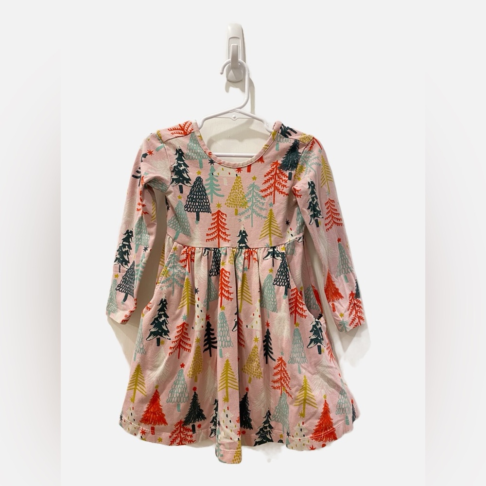 Hanna Andersson Long Sleeve Skater Dress with Pockets in Tree Print - Size 3T